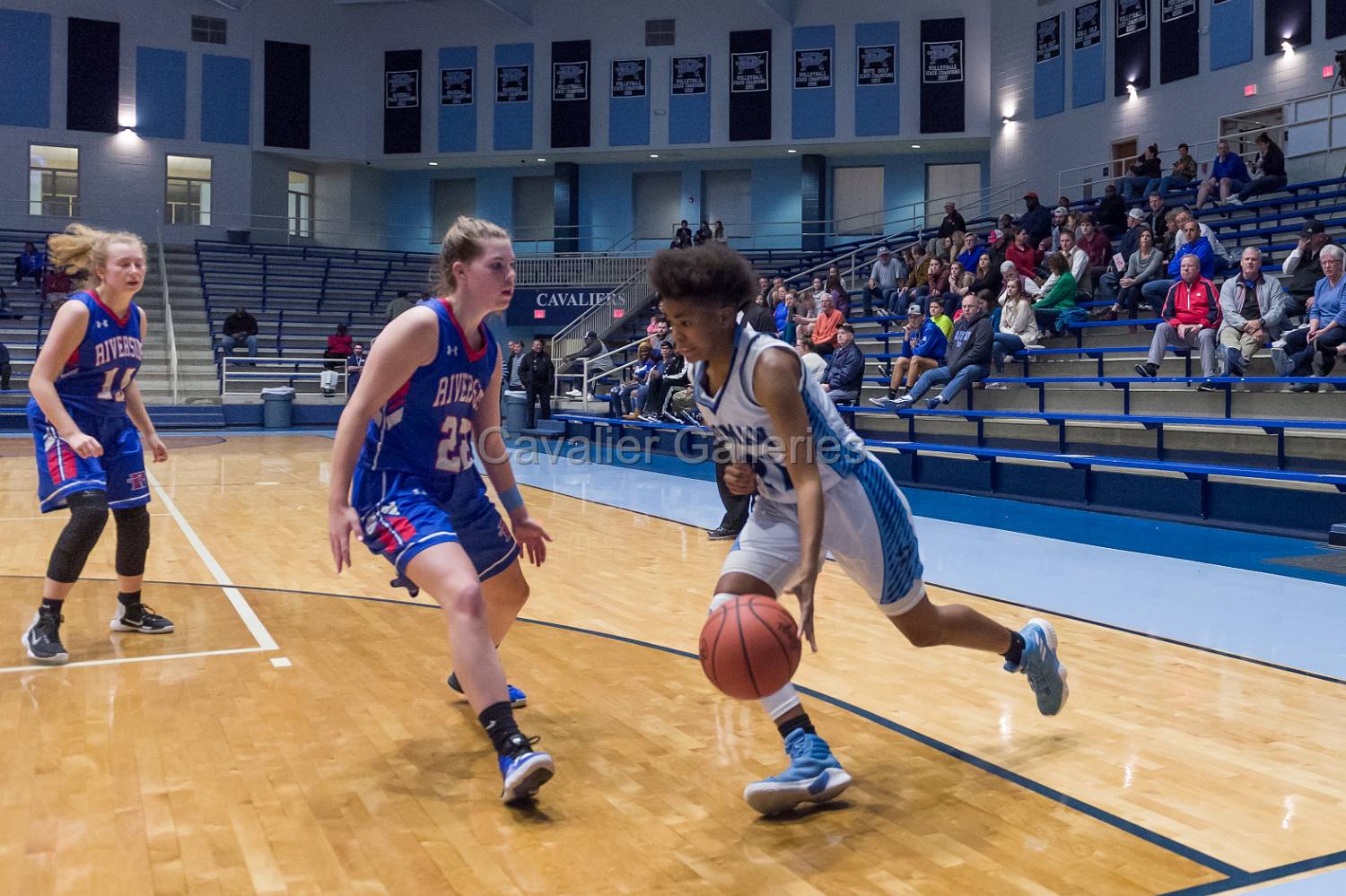 VarLadiesBBvsRiverside 164.jpg